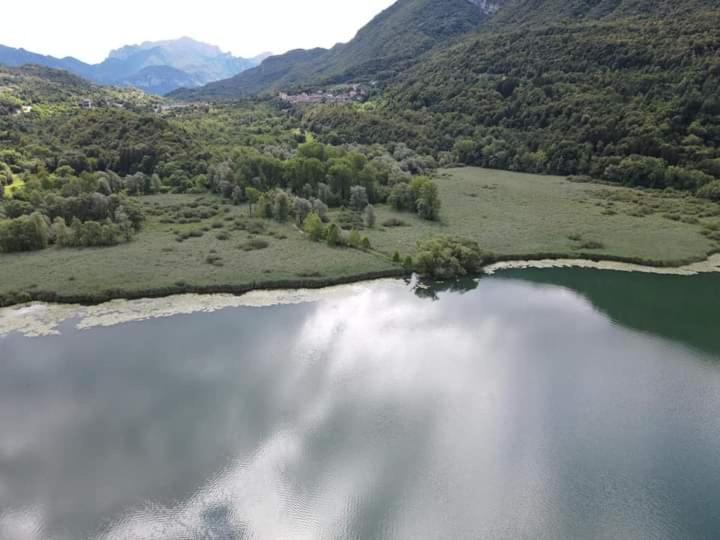 Villaggio Turistico Il Lago Dorato Carlazzo Exterior photo